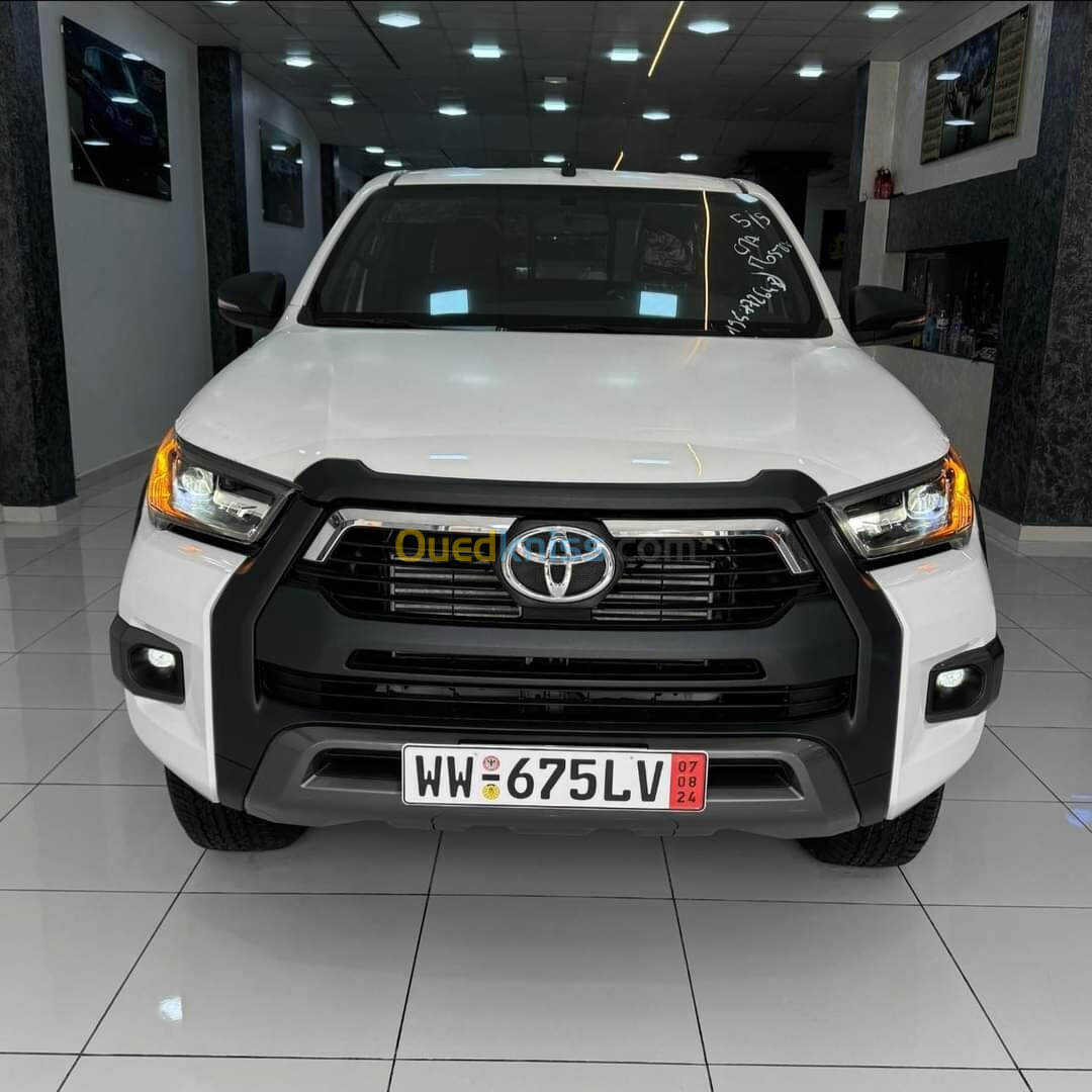 Toyota Hilux 2024 Adventure