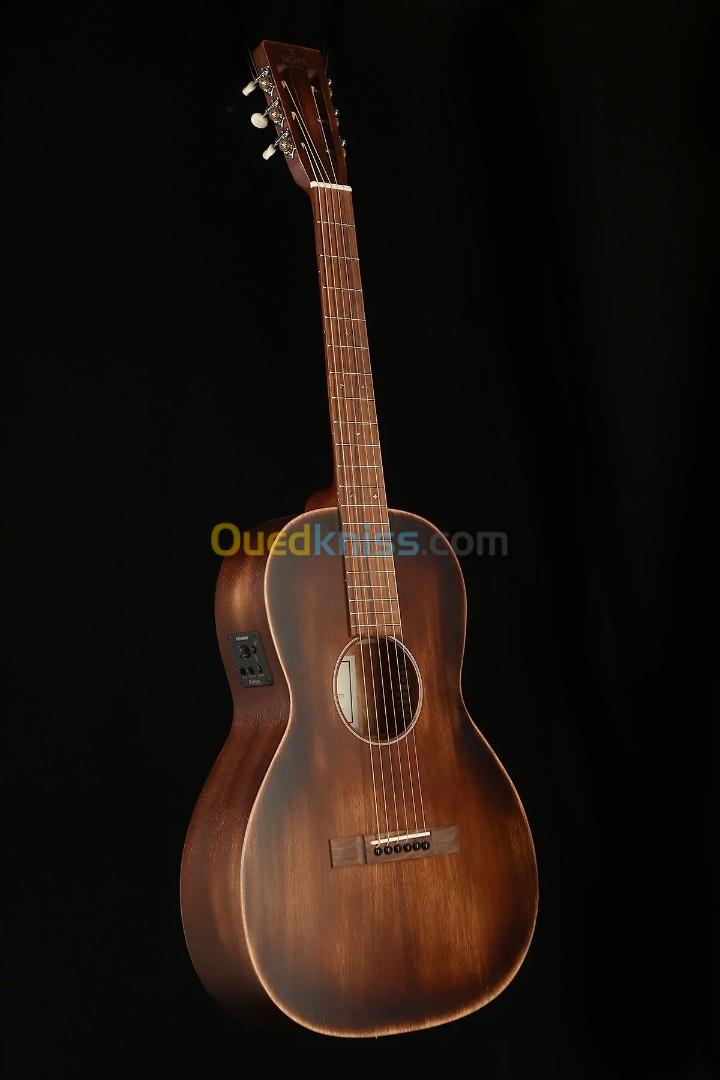 Guitare Sigma 00M-15SE-AGED guitare électro-acoustique folk avec housse