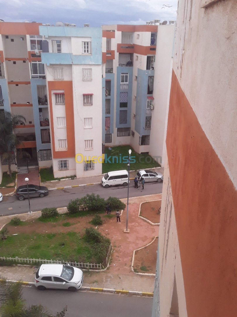 Location Appartement F4 Tipaza Kolea