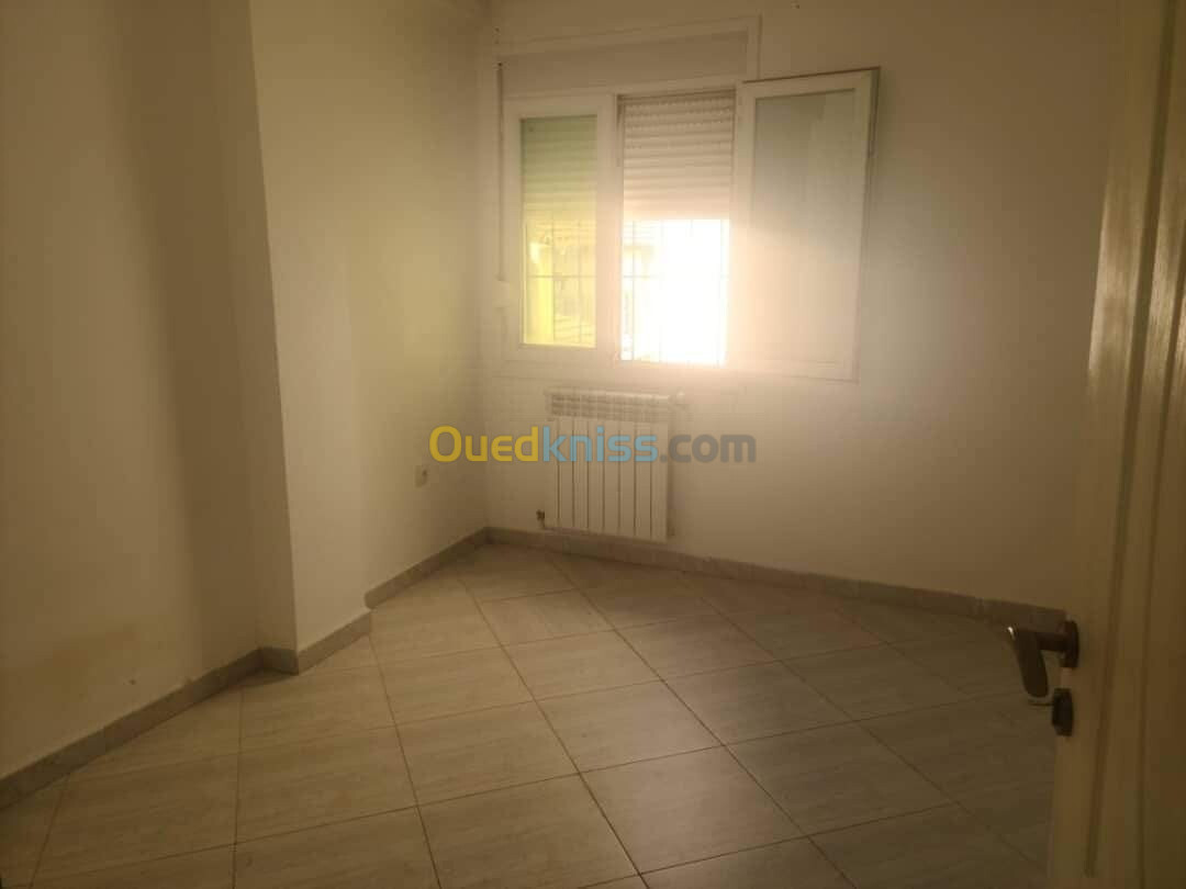 Location Appartement F4 Alger Kouba