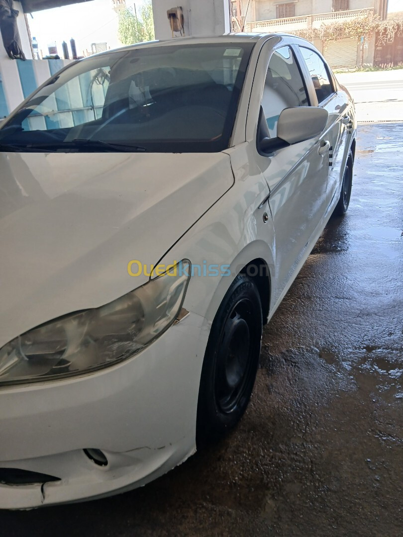 Peugeot 301 2013 301