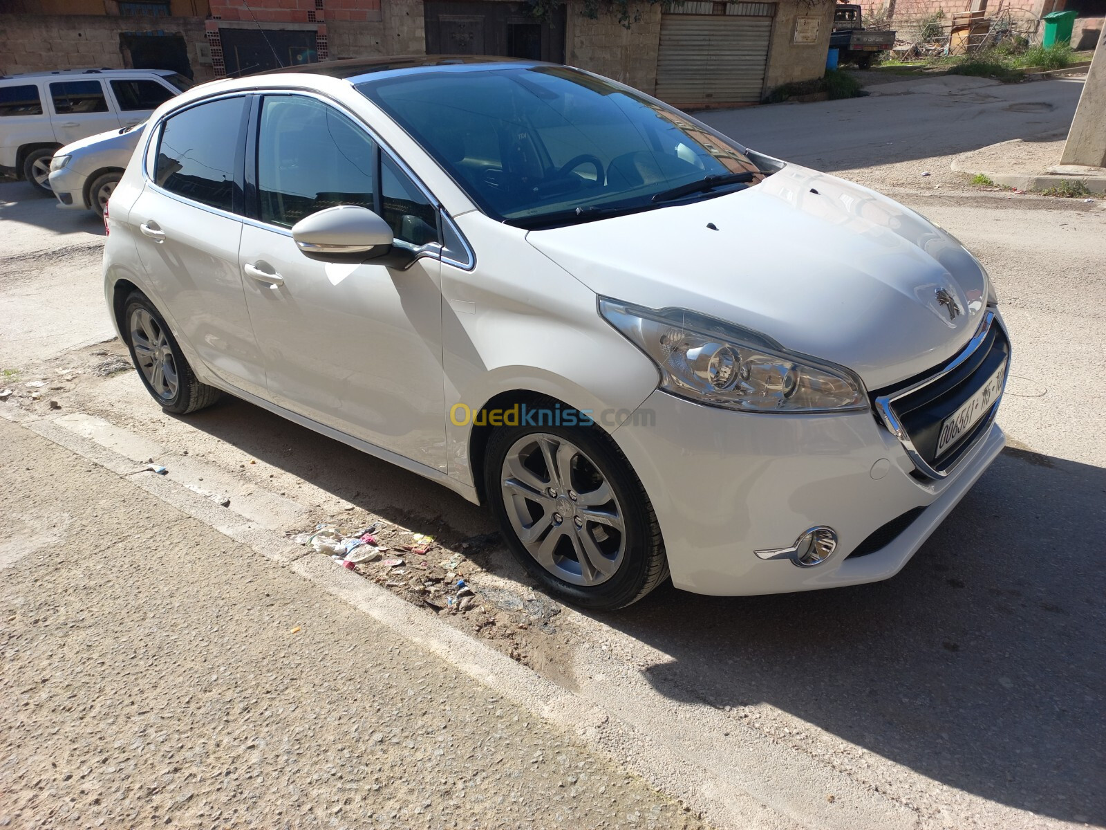 Peugeot 208 2015 Allure