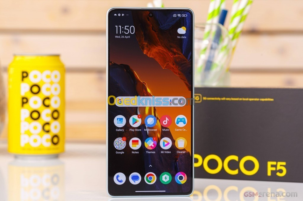 XIAOMI Poco F5 5G - 256 Go - 12 Go - 6,67 Inch AMOLED - 5000MAh