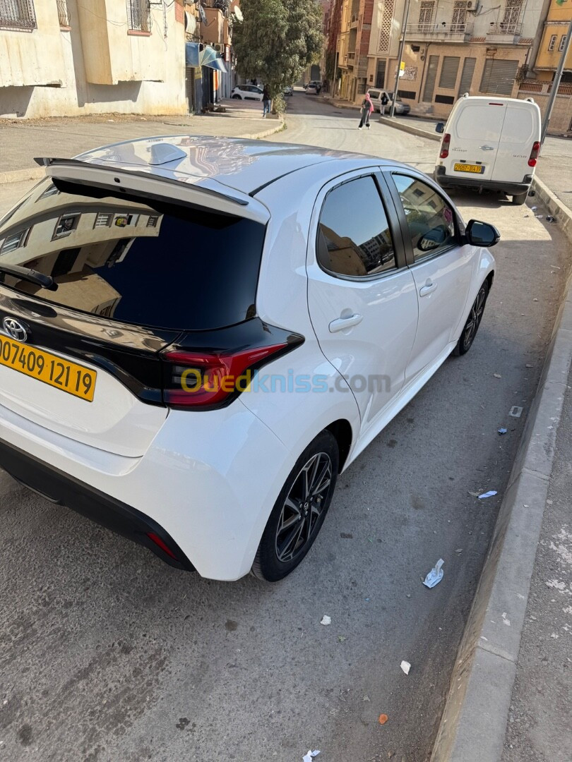 Toyota Yaris 2021 Lounge CVT