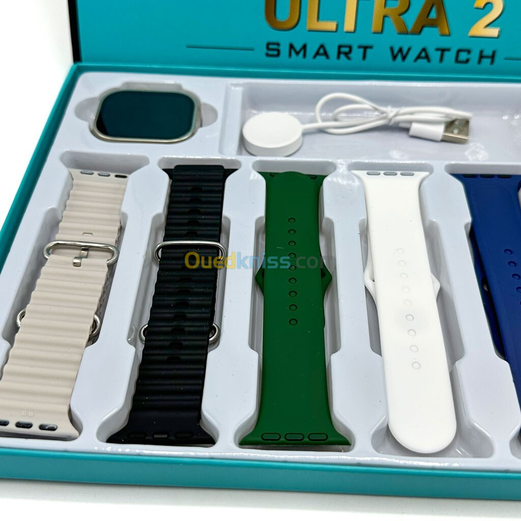  Crown Q10 Smart Watch Ultra 2 avec 7 Bracelets