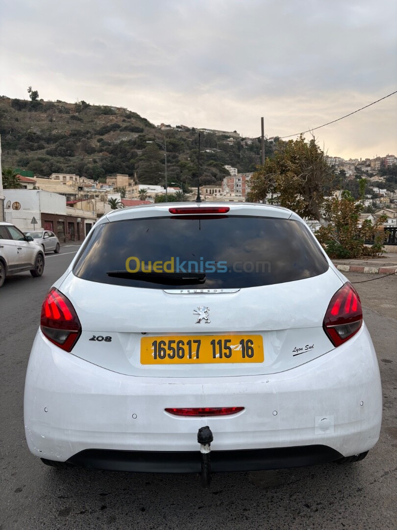 Peugeot 208 2015 Allure Facelift