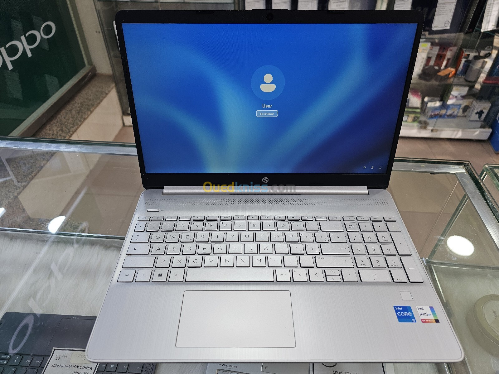 HP LAPTOP 15s  i5 12eme 16G/512