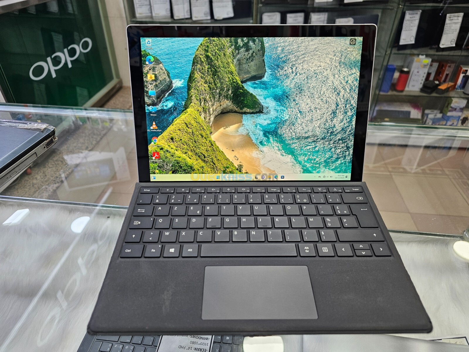 SURFACE Pro 5  i5 7eme 2-IN-1 TACILE