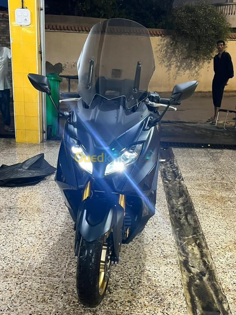 YAMAHA TMAX 562 2023