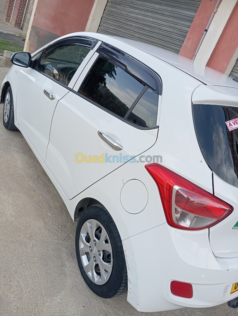 Hyundai Grand i10 2017 00