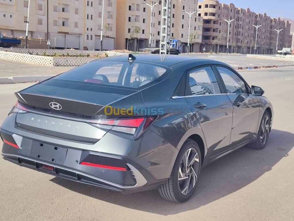 Hyundai Elantra 2024 GLX