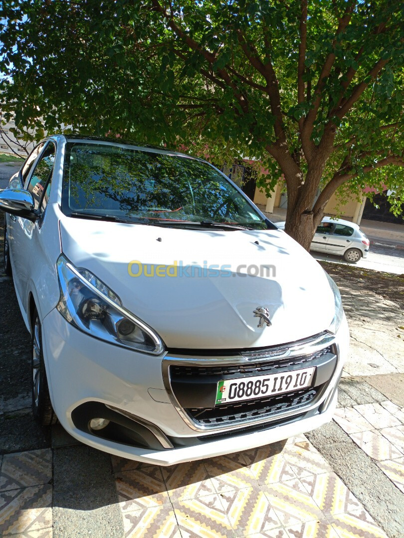 Peugeot 208 2019 Allure Facelift