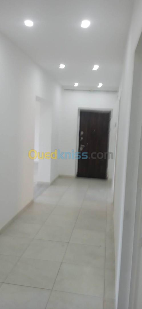 Location Appartement F4 Annaba Annaba