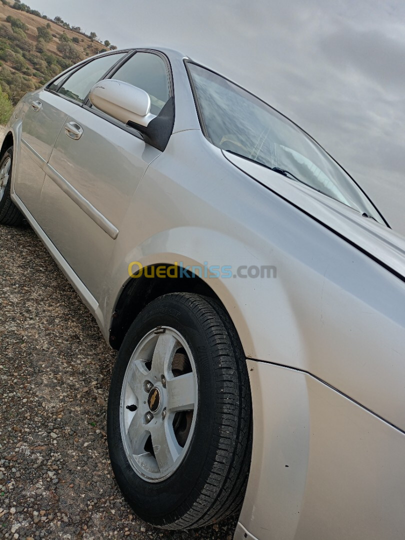 Chevrolet Optra 4 portes 2011 