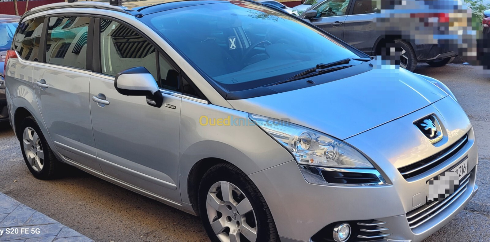 Peugeot 5008 2012 