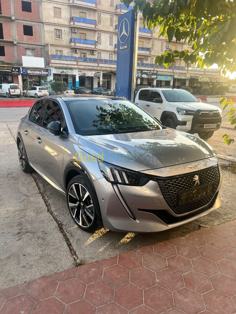 Peugeot 208 gt 2023 