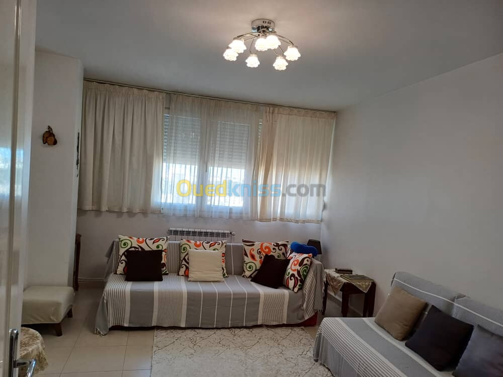 Location Appartement F4 Alger Bir mourad rais