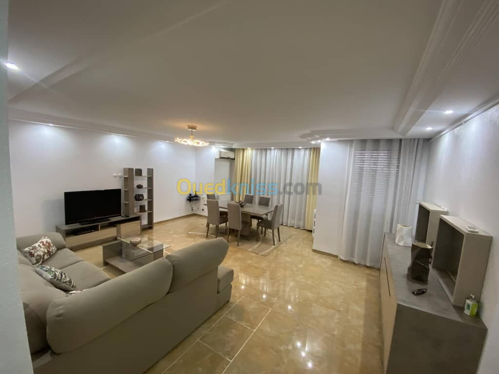 Location Appartement F4 Alger Hydra