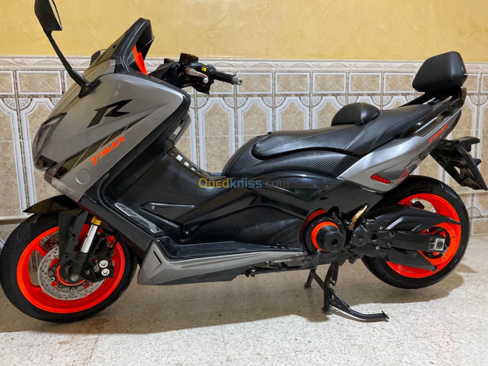 Tmax iron2 Yamaha 2015