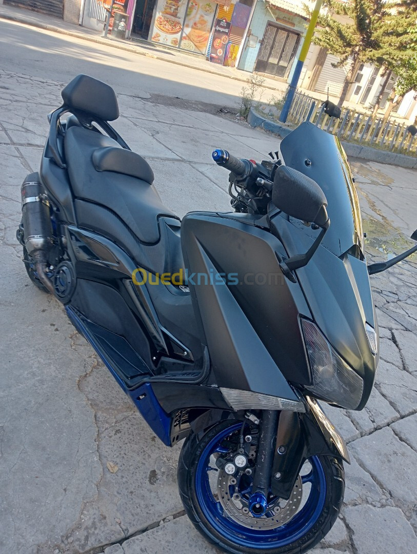 Yamaha tmax Black max 2013