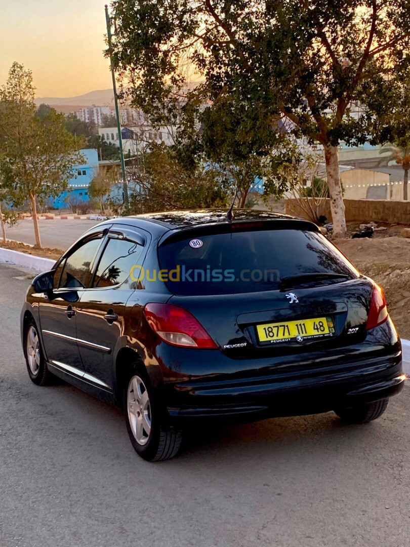 Peugeot 207 2011 