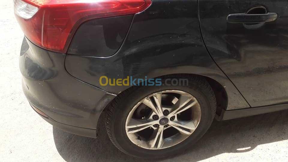 Ford Focus 4 portes 2012 