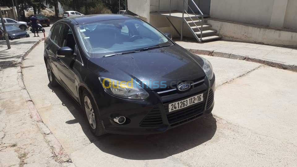 Ford Focus 4 portes 2012 