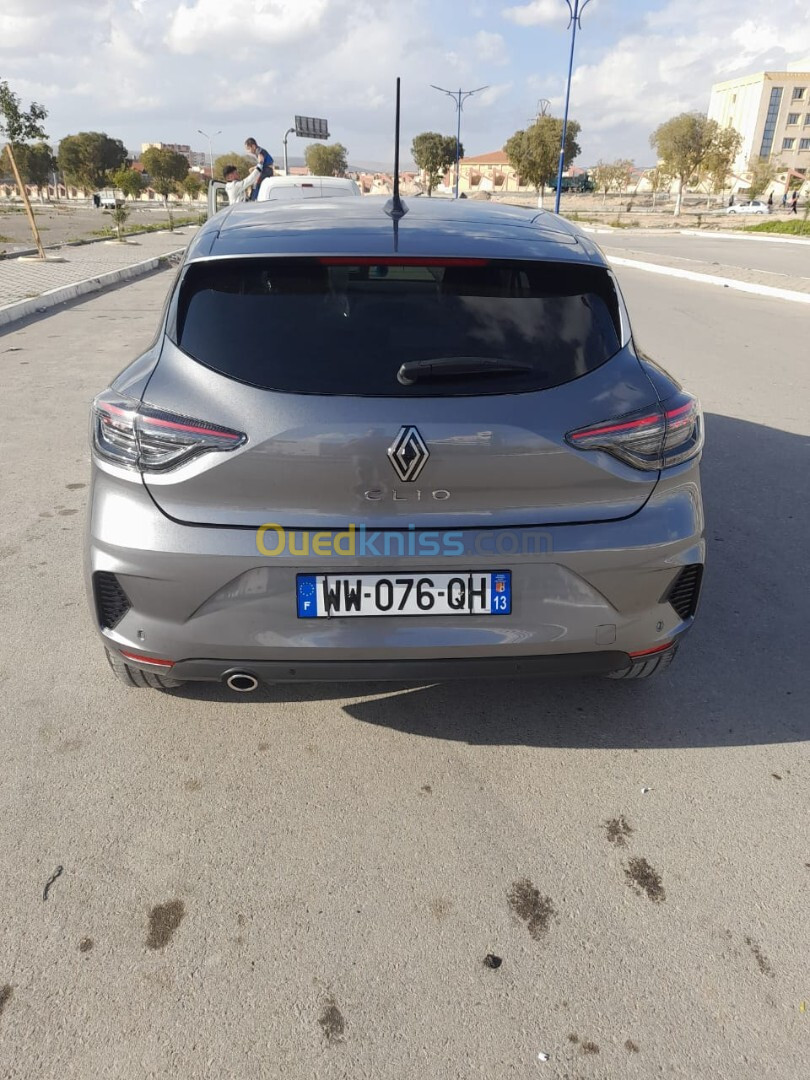 Renault Clio 2024 5