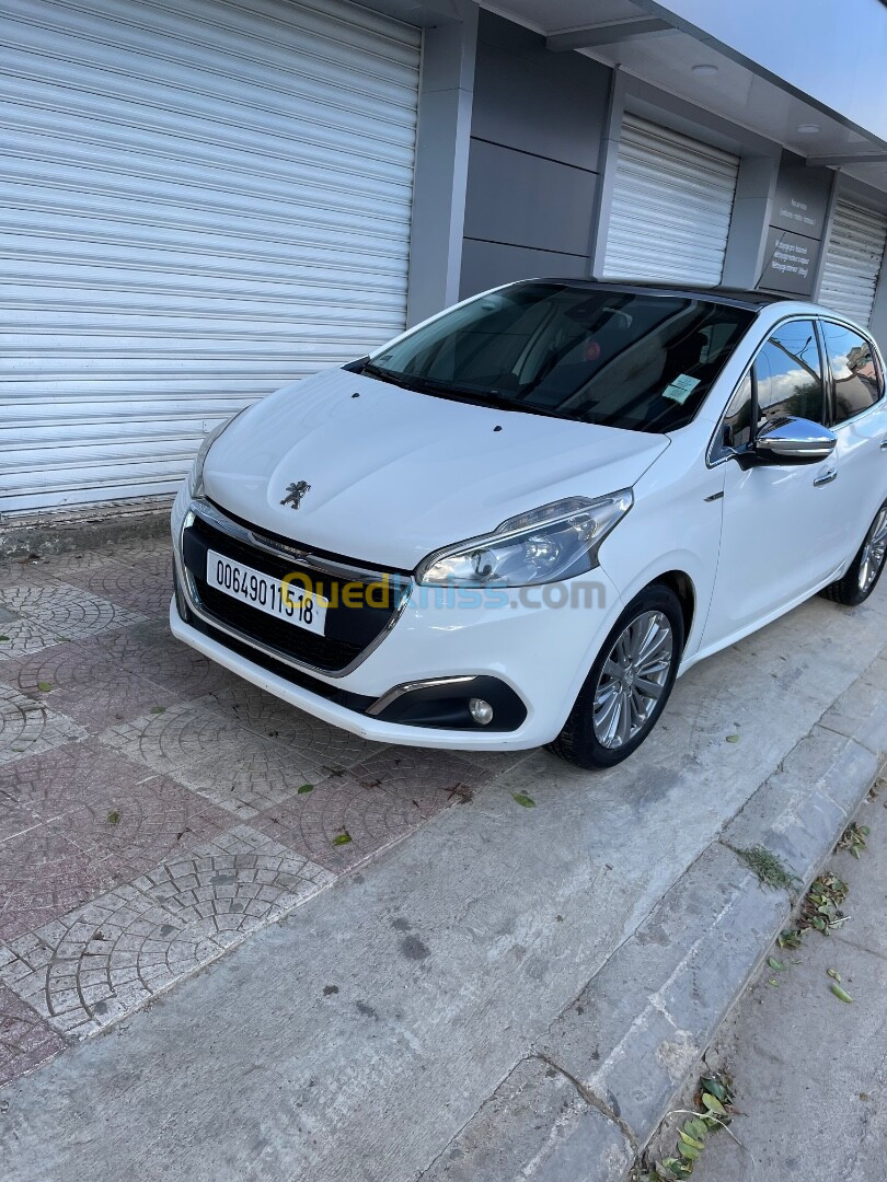 Peugeot 208 2015 Allure Facelift