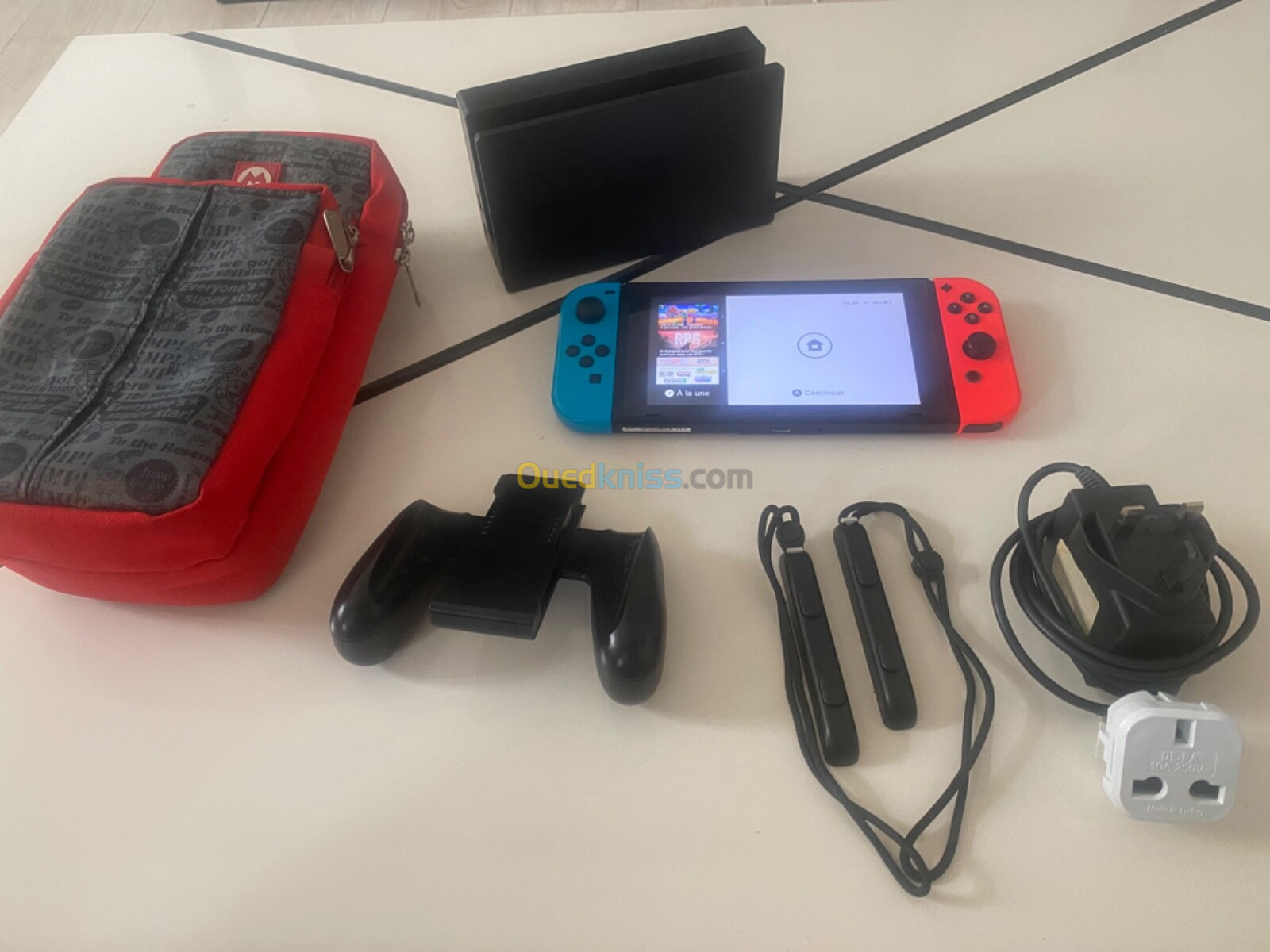 Nintendo switch 25,9 Go avec carte microSD 119 Go 45 000 Da