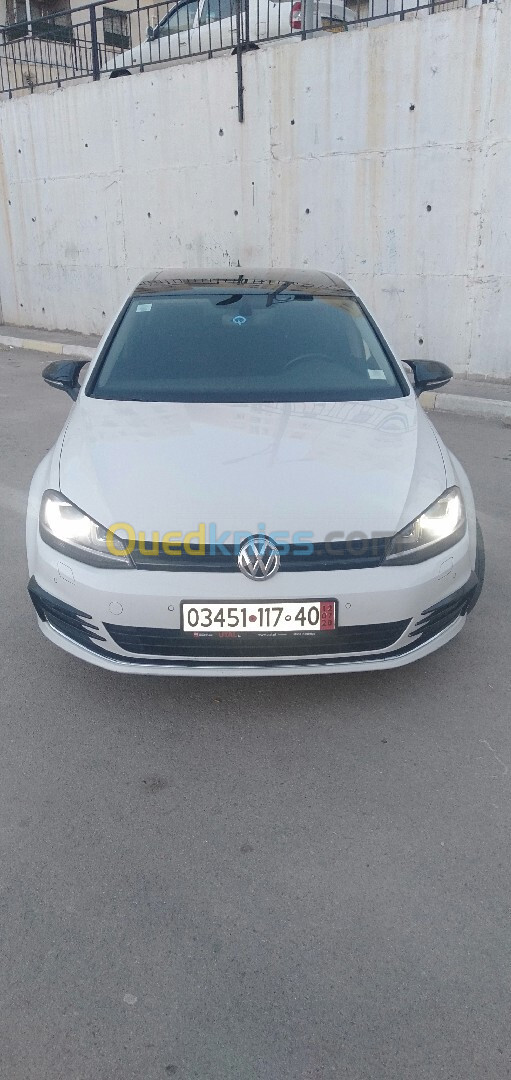 Volkswagen Golf 7 2017 Carat +