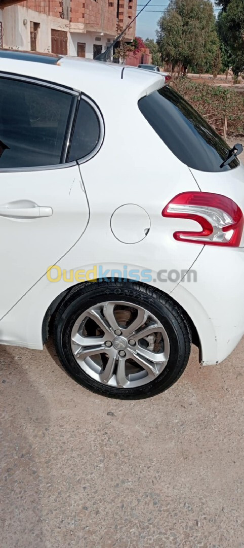 Peugeot 208 2014 208