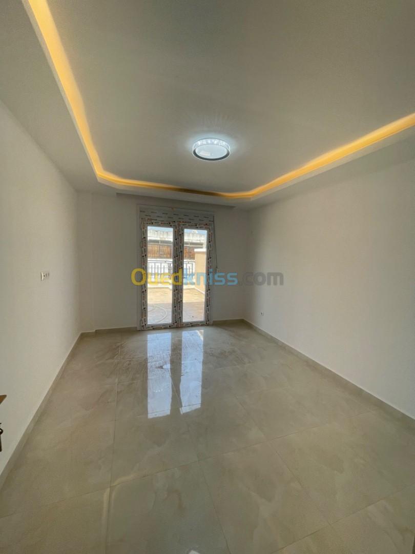 Sell Apartment F5 Alger Baba hassen