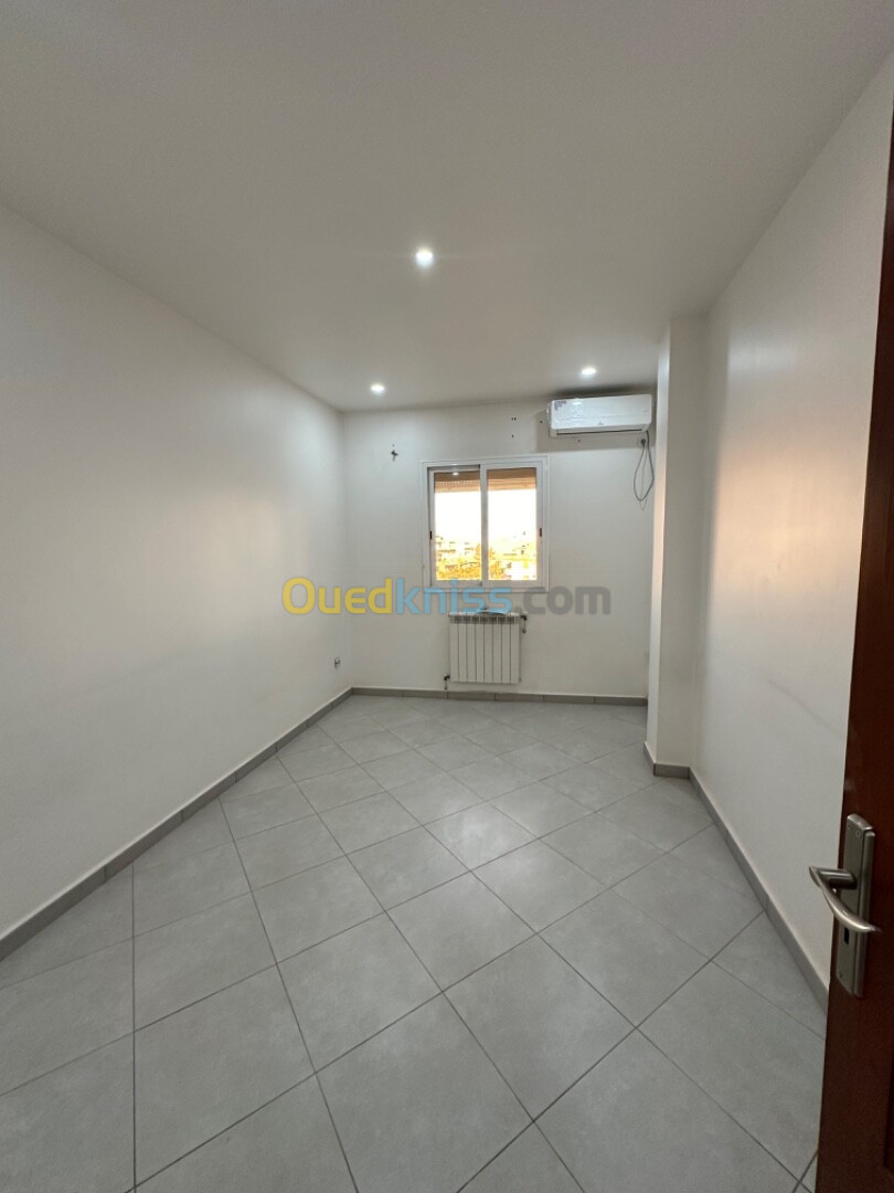 Location Appartement F3 Alger Draria