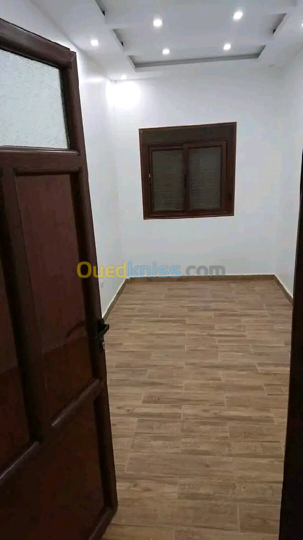 Location Appartement F3 Saïda Saida