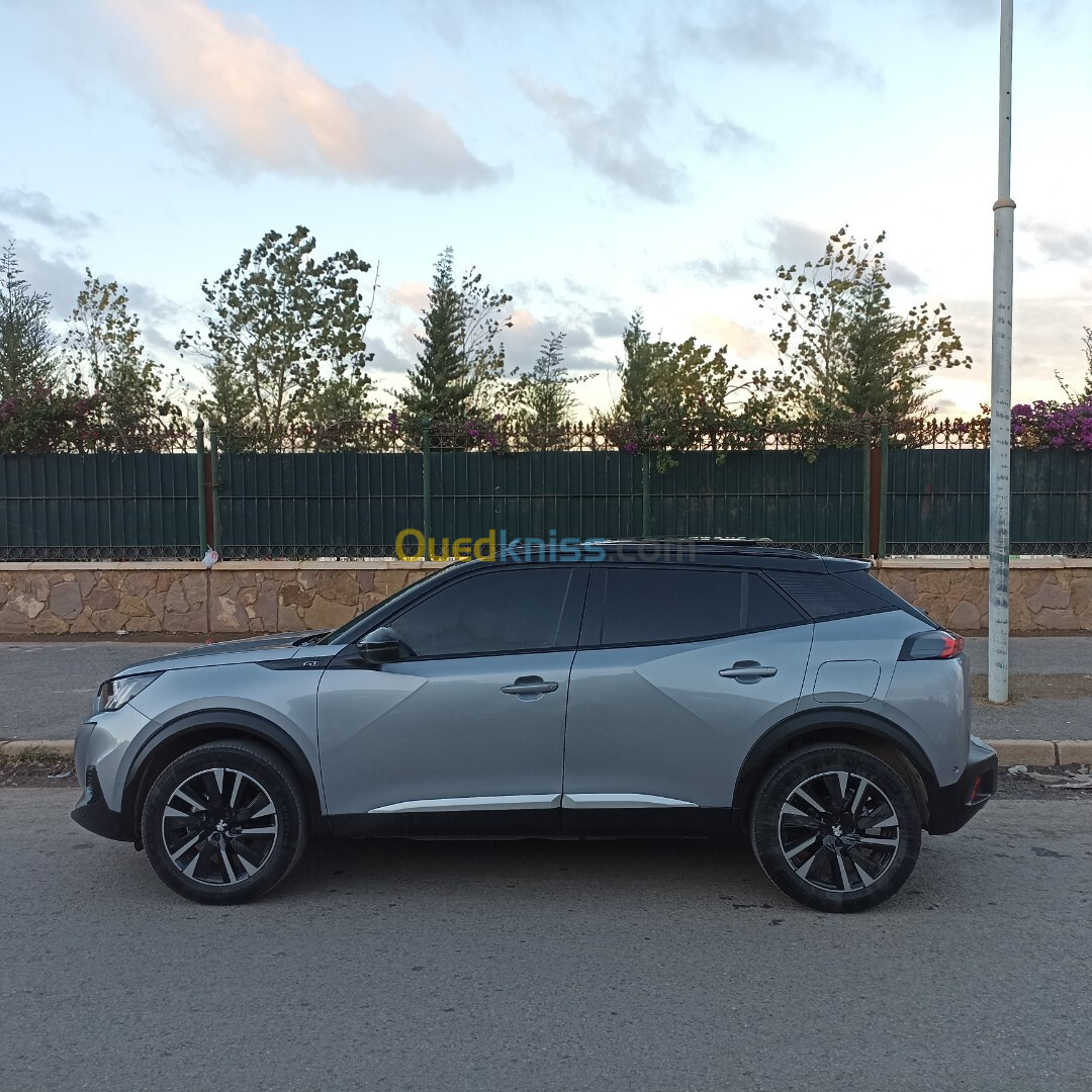 Peugeot 2008 2023 GT