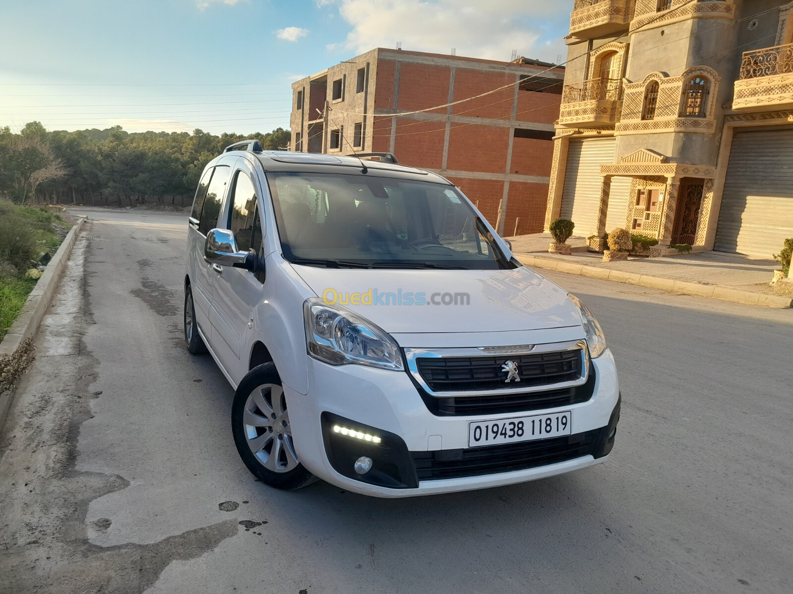 Peugeot Partner 2018 Tepee Allure 