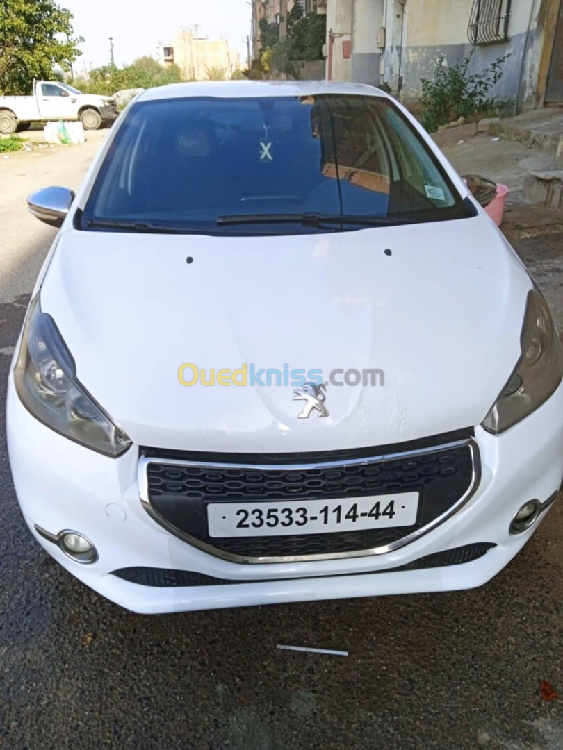 Peugeot 208 2014 Allure