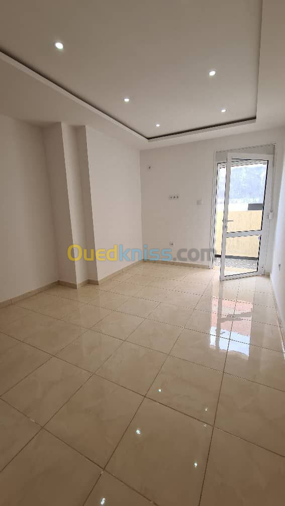 Vente Appartement F2 Alger Bordj el kiffan