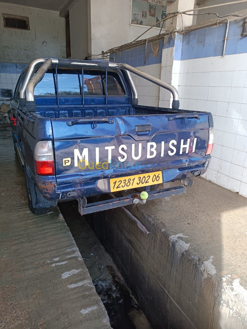 Mitsubishi L200 2002 