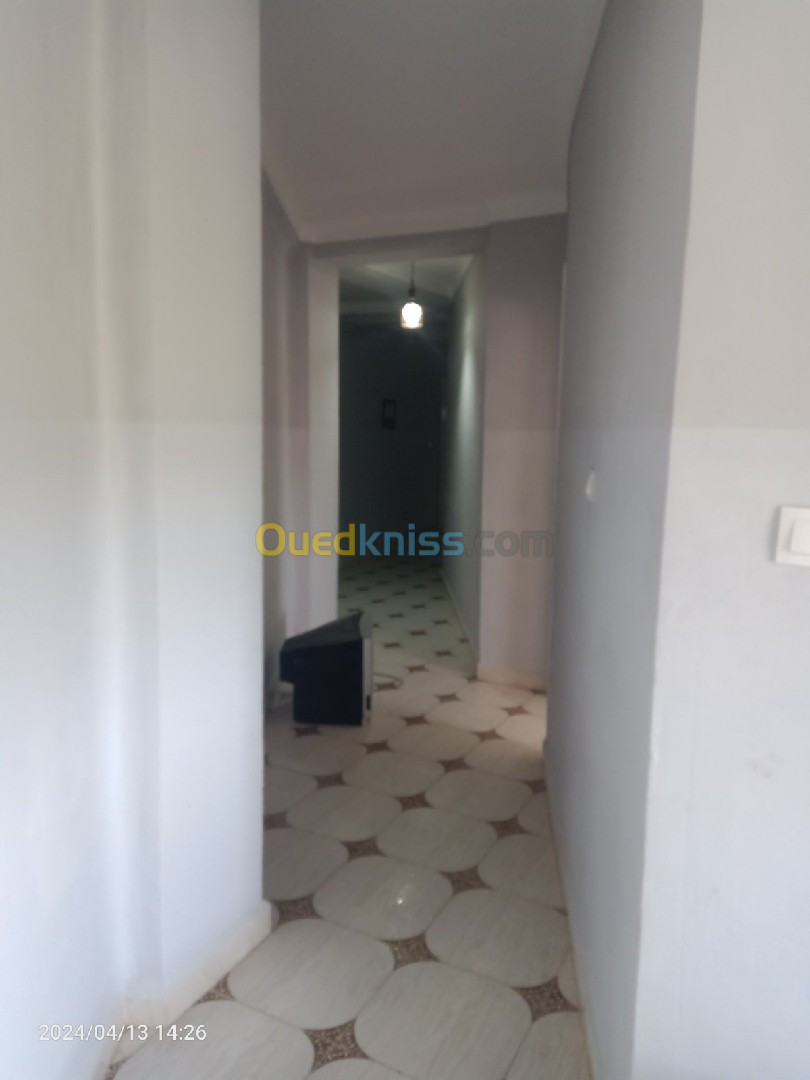 Location vacances Appartement F3 Tizi Ouzou Tigzirt