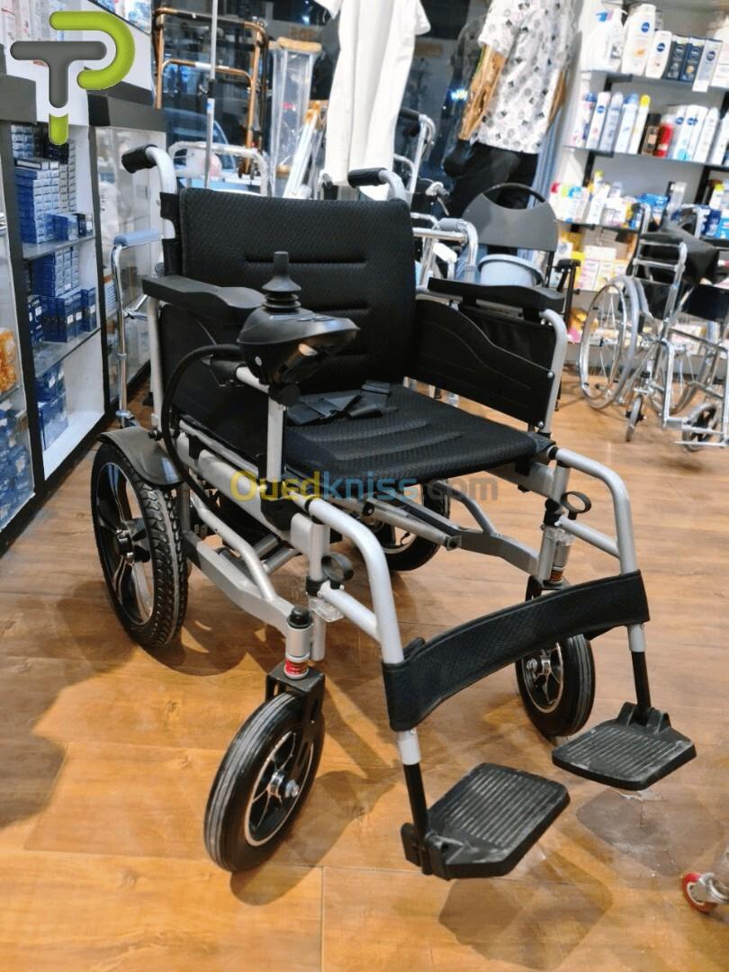 Fauteuil Roulant Électrique : Robuste, Pratique et Personnalisable