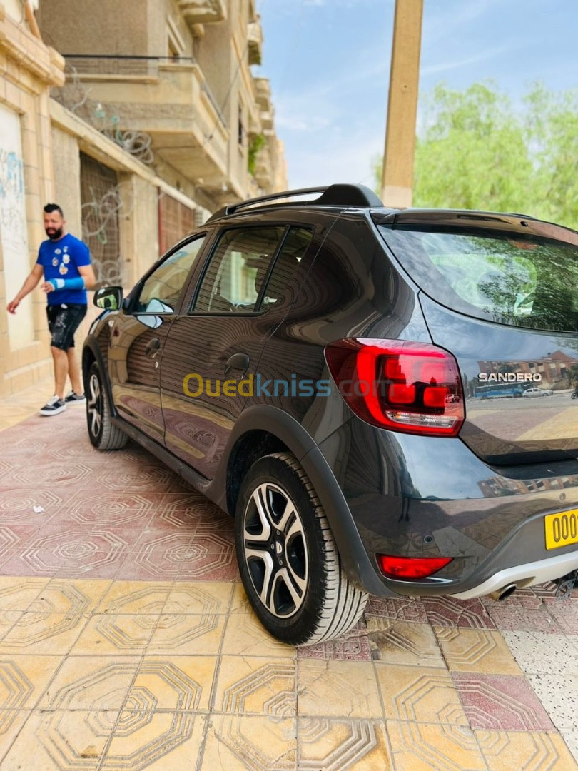 Dacia Stepway 2023 Tichraod