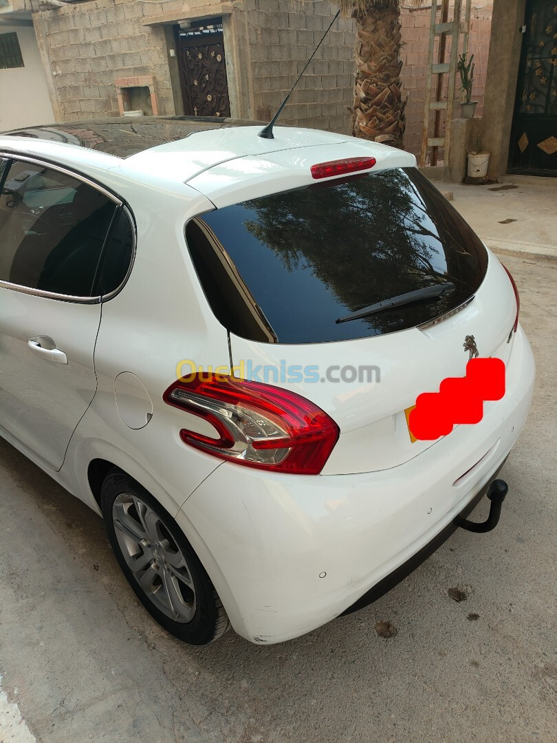 Peugeot 208 2014 Allure