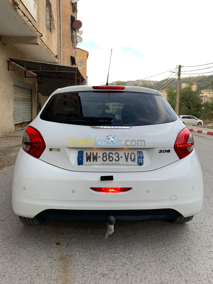 Peugeot 208 2014 Allure