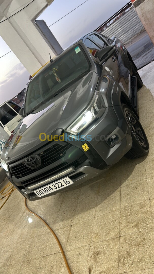 Toyota Hilux 2022 Adventure V6