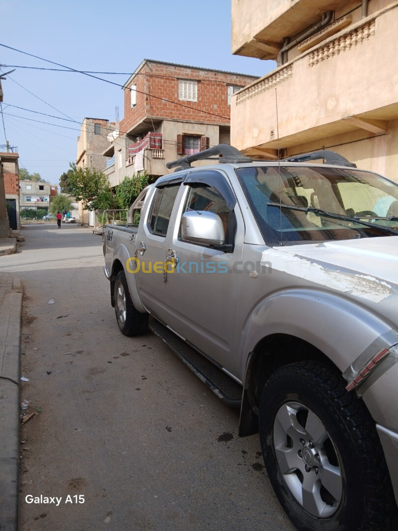 Nissan Navara 2010 Elegance 4x4