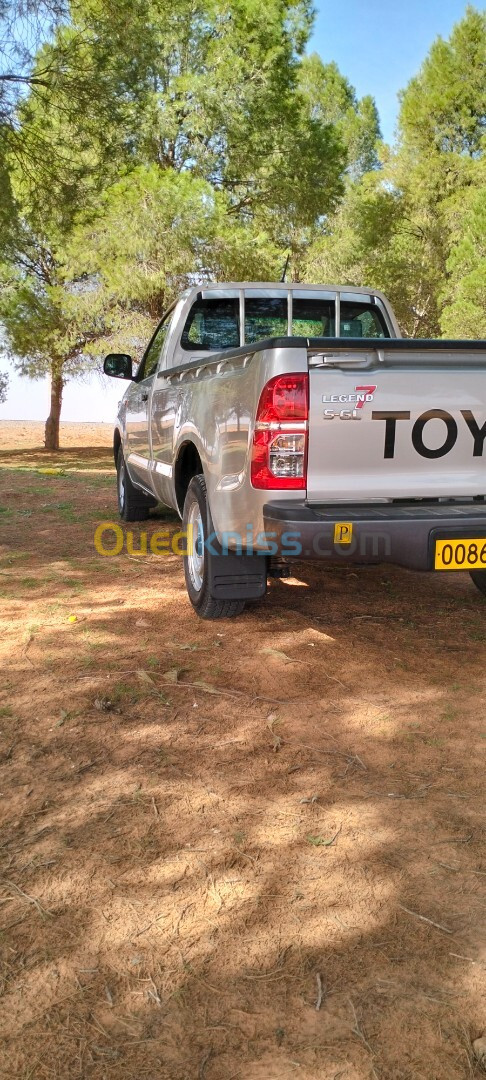 Toyota Hilux 2015 LEGEND DC 4x2