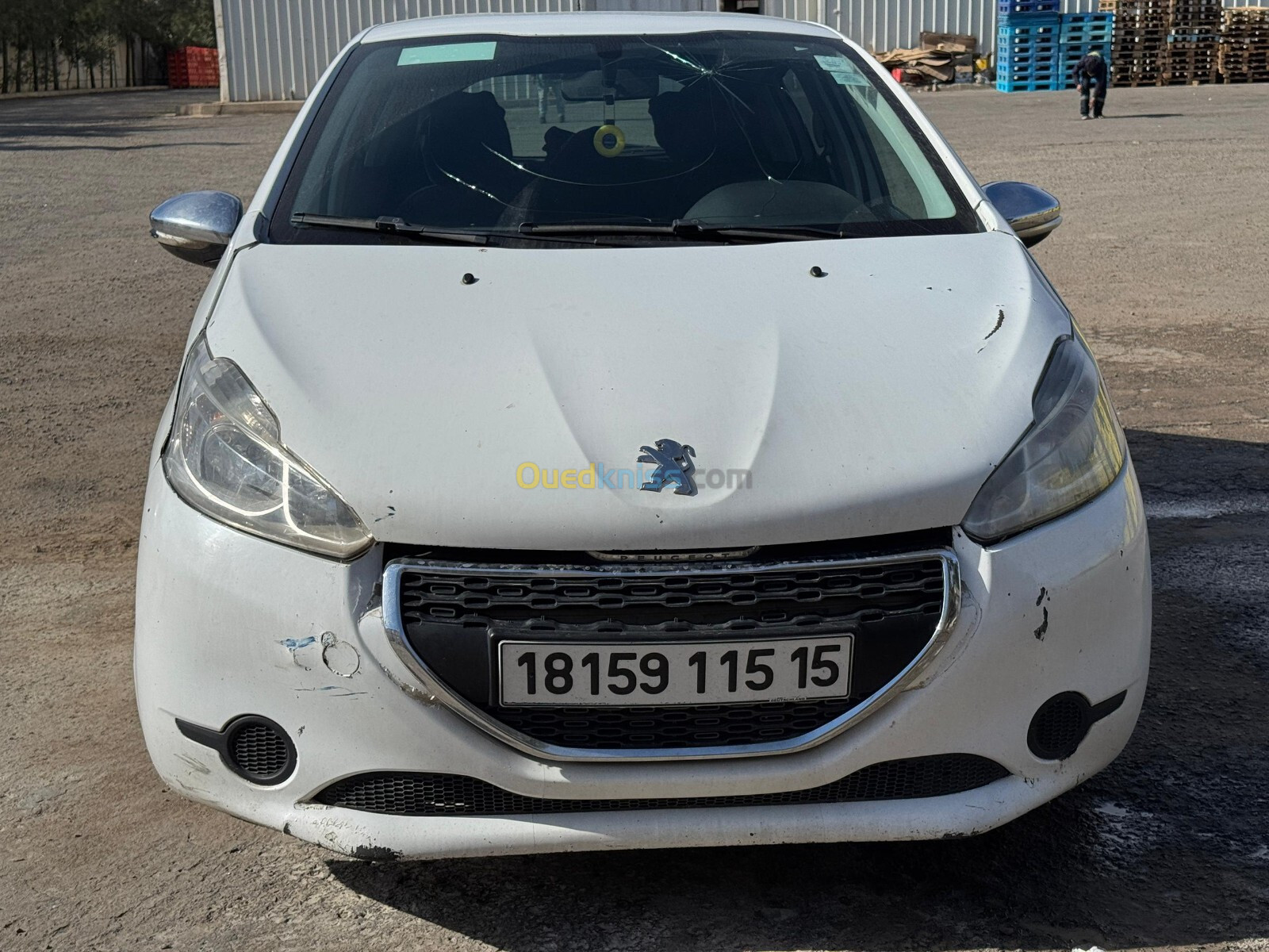 Peugeot 208 2015 