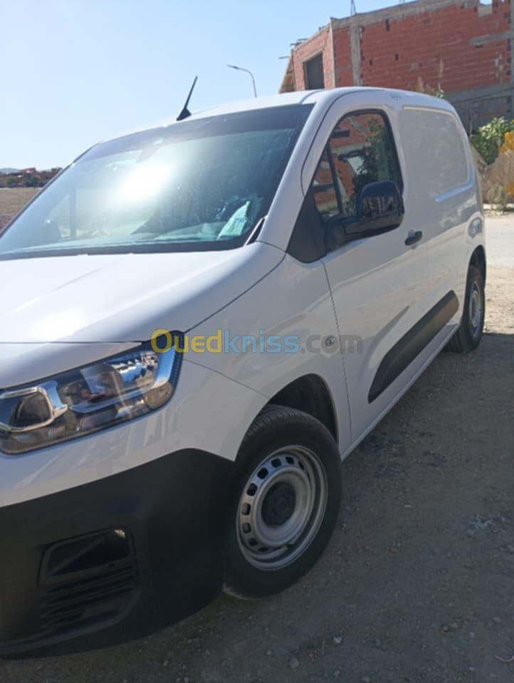 Fiat DOBLO 2023 